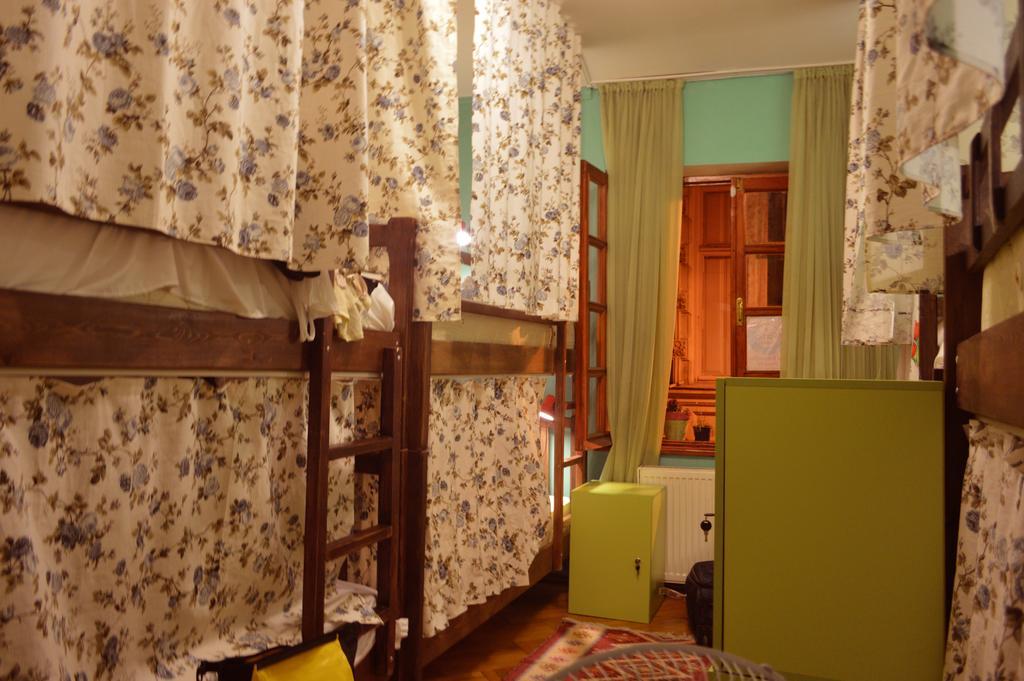 Patio Hostel Tbilisi ภายนอก รูปภาพ