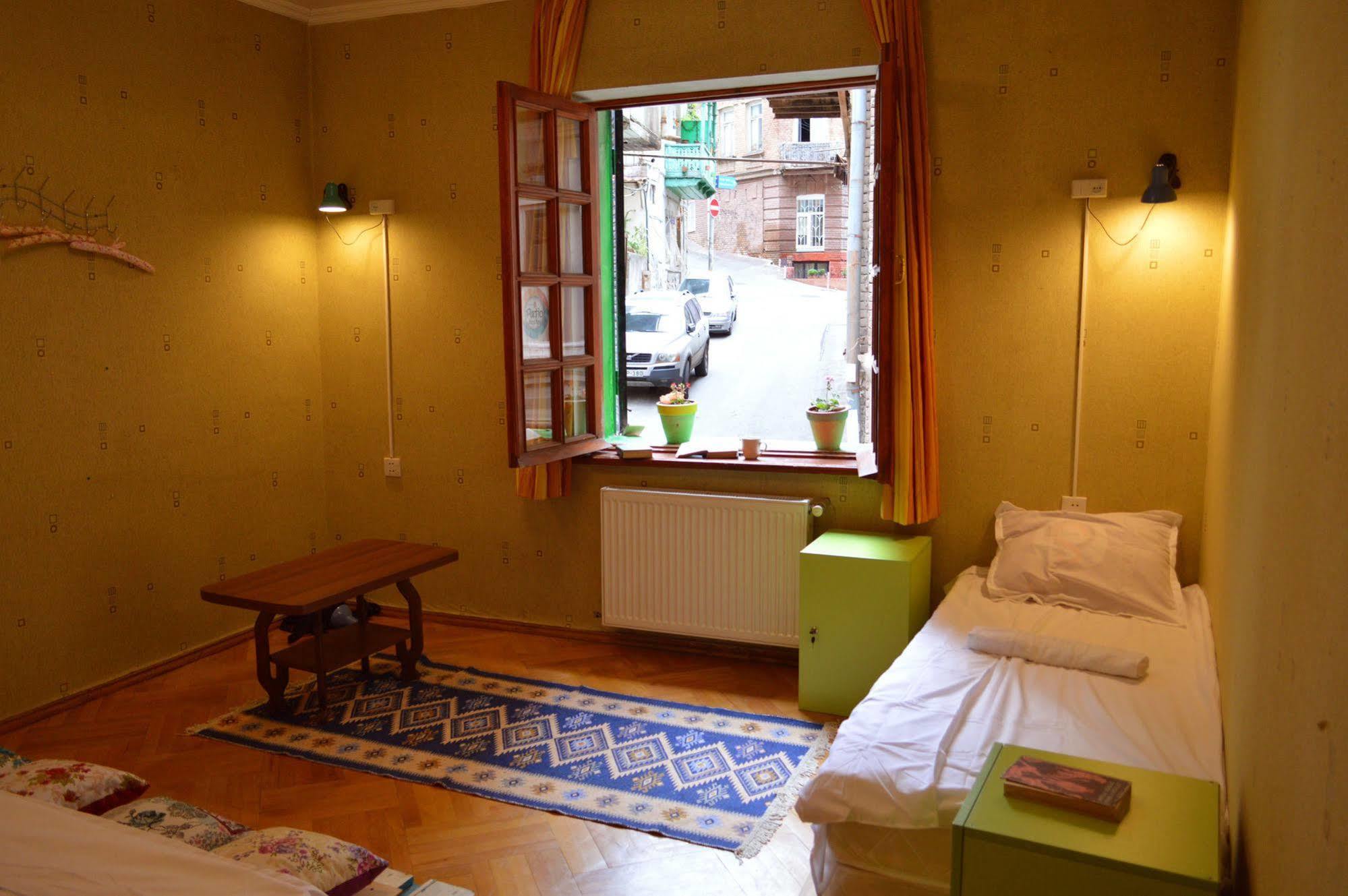 Patio Hostel Tbilisi ภายนอก รูปภาพ