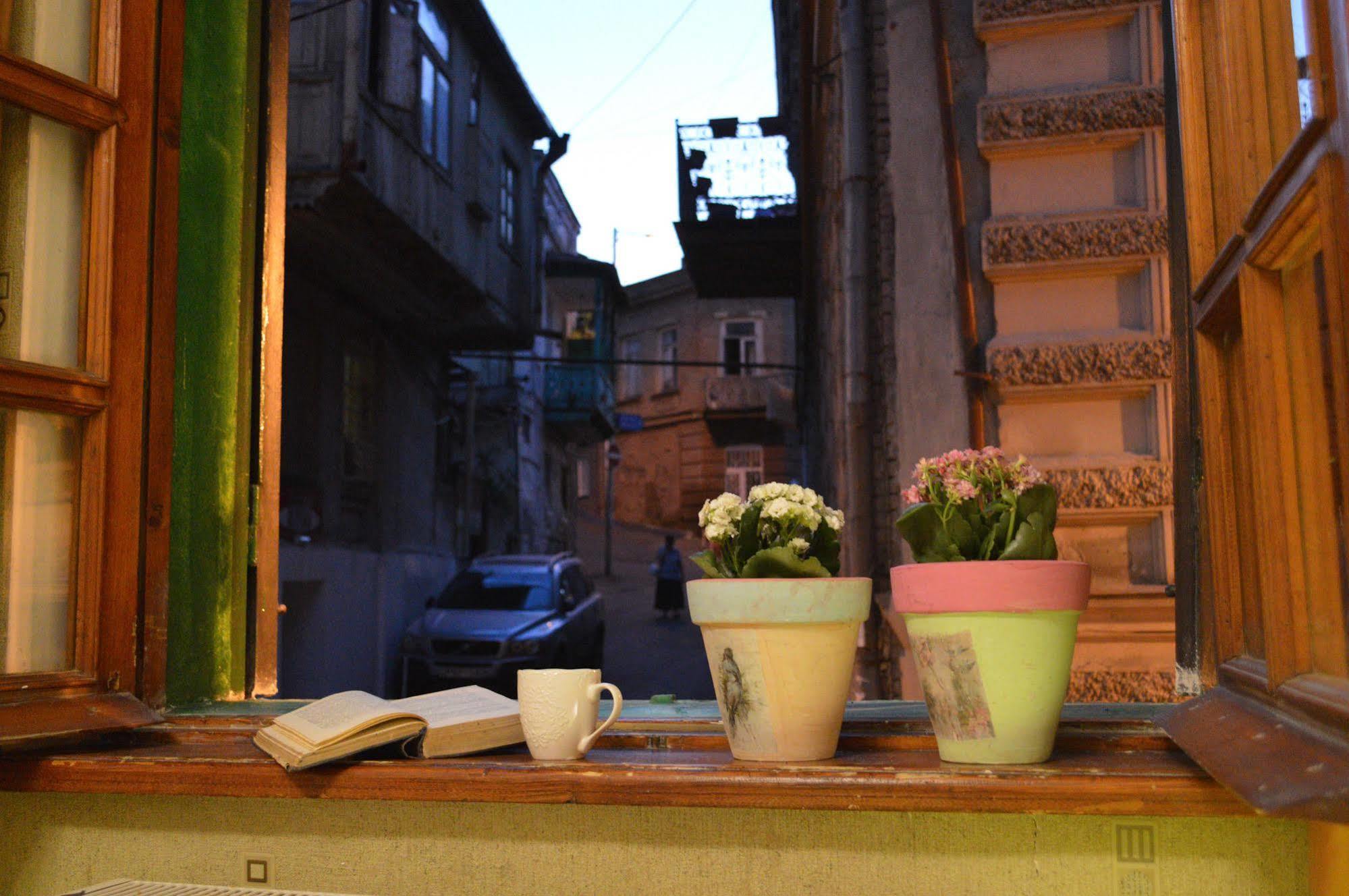 Patio Hostel Tbilisi ภายนอก รูปภาพ