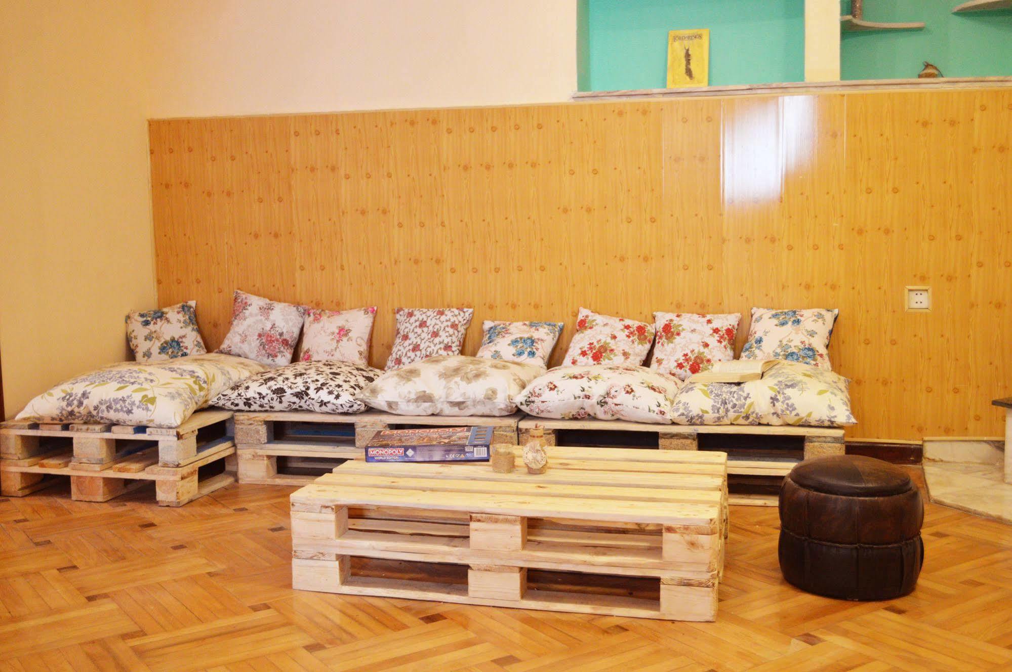 Patio Hostel Tbilisi ภายนอก รูปภาพ